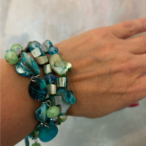 Set/3 aqua and green stretch beaded bracelets - Picture 1 of 2